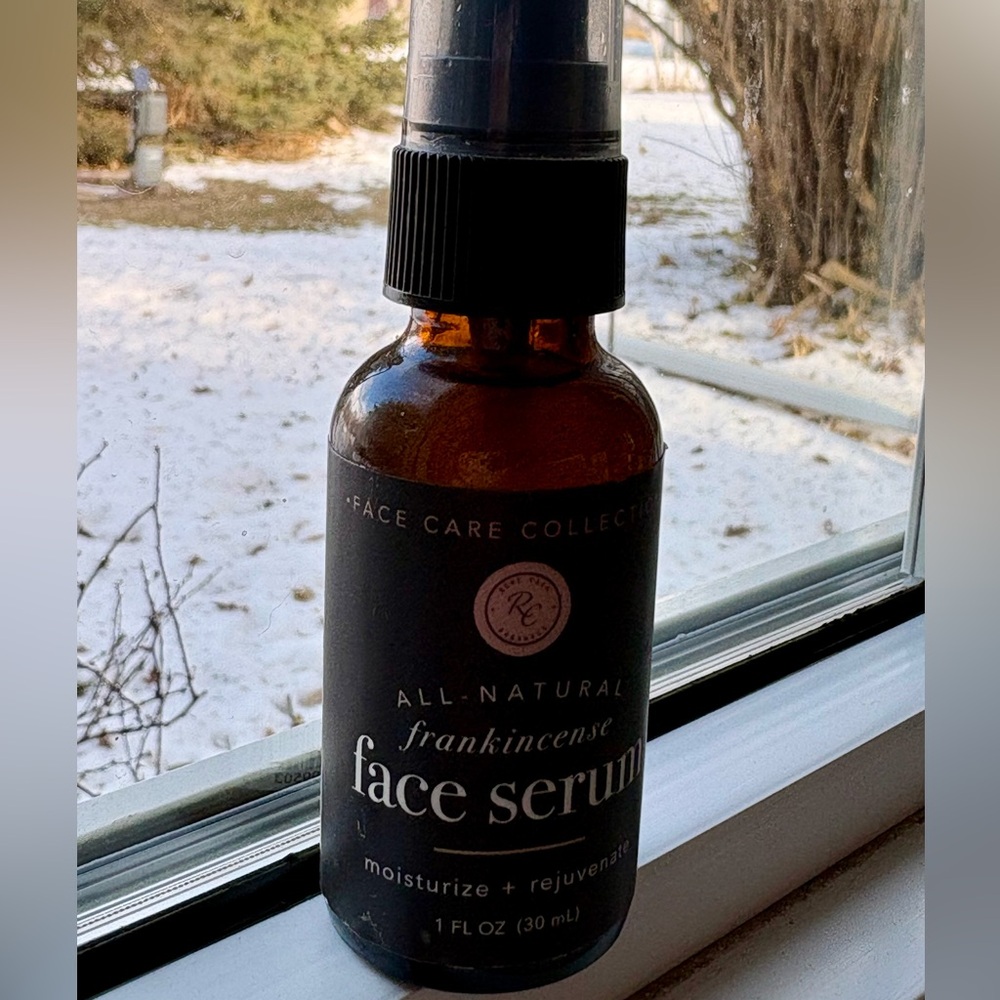 Rowe Cass Frankincense Face Serum - Moisturize